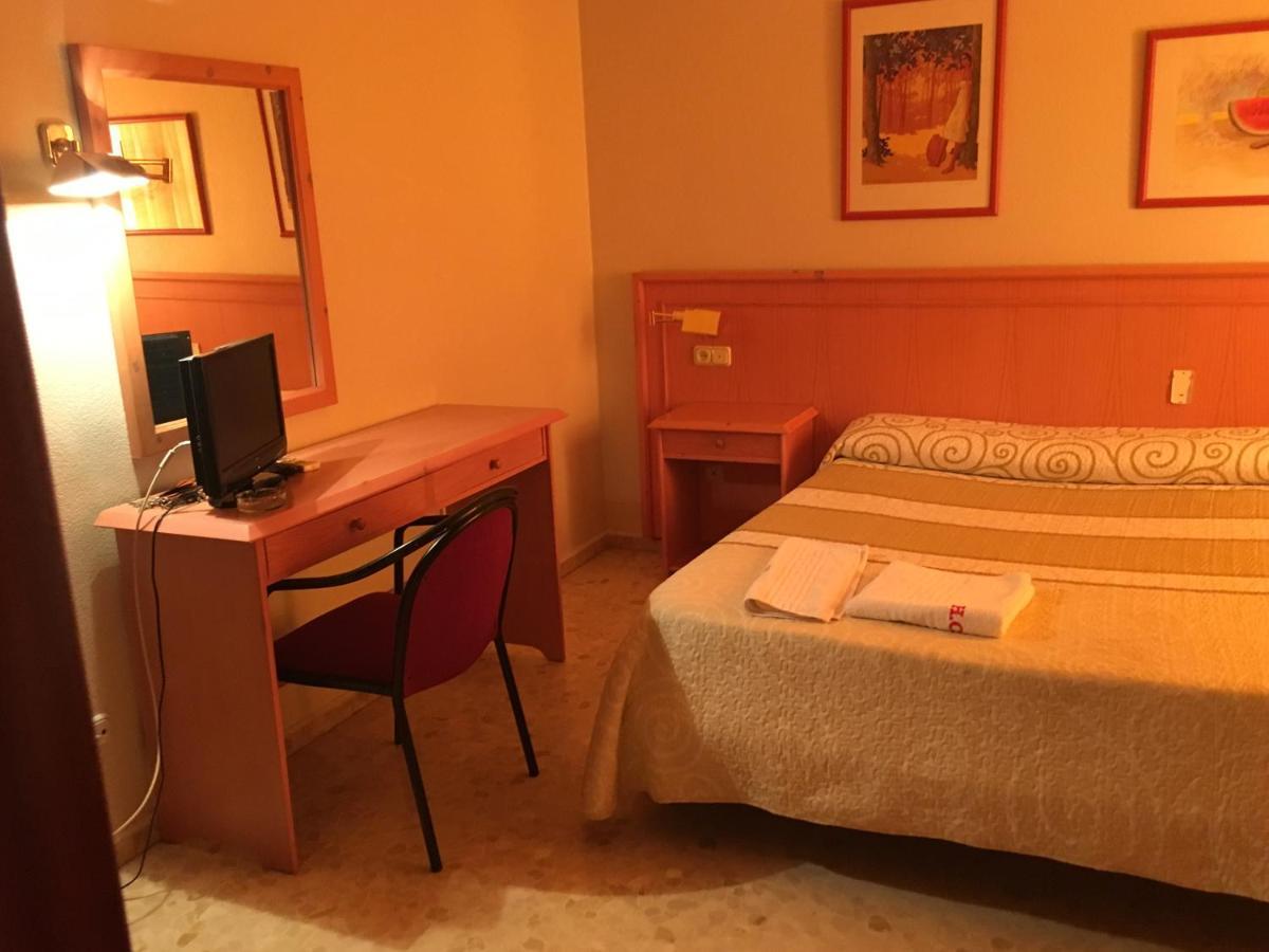 Hostal Carlos III El Ejido Eksteriør billede