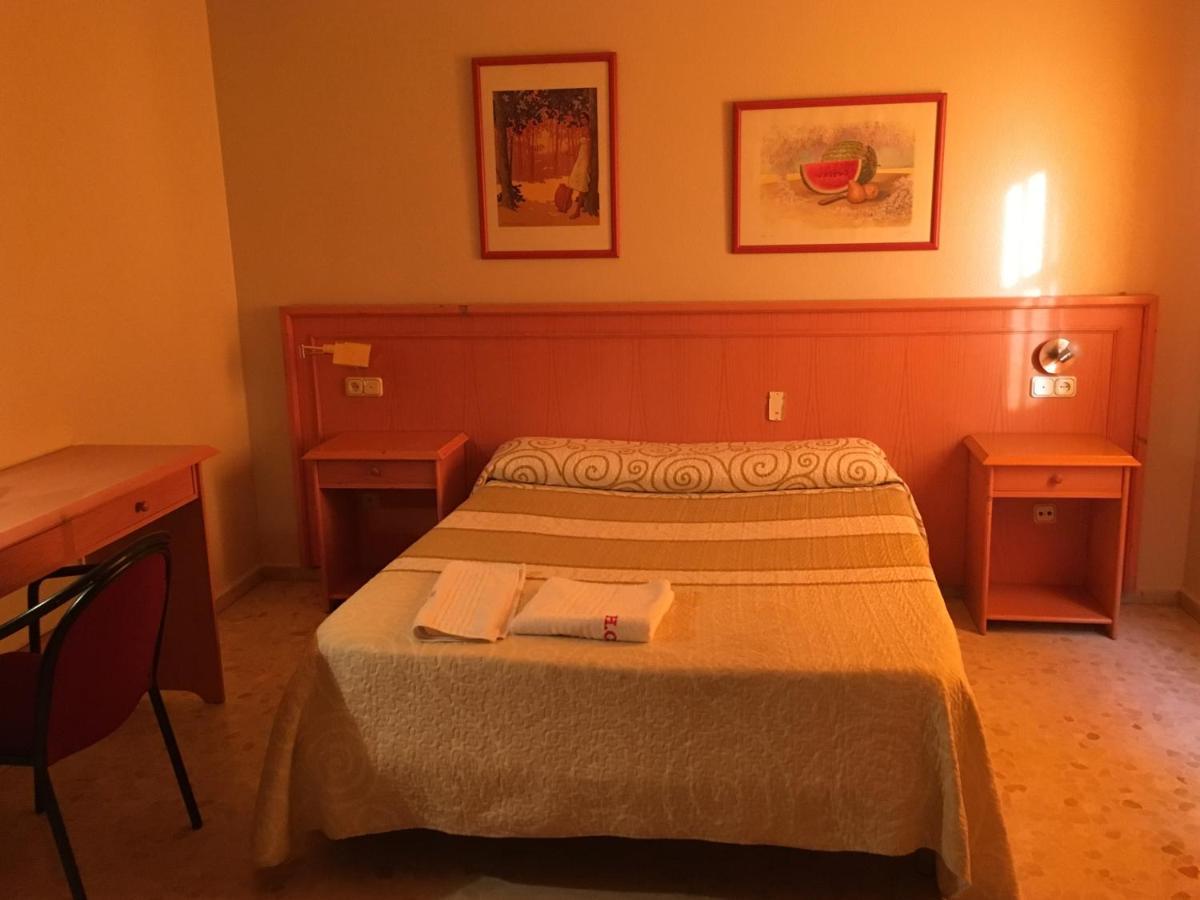 Hostal Carlos III El Ejido Eksteriør billede
