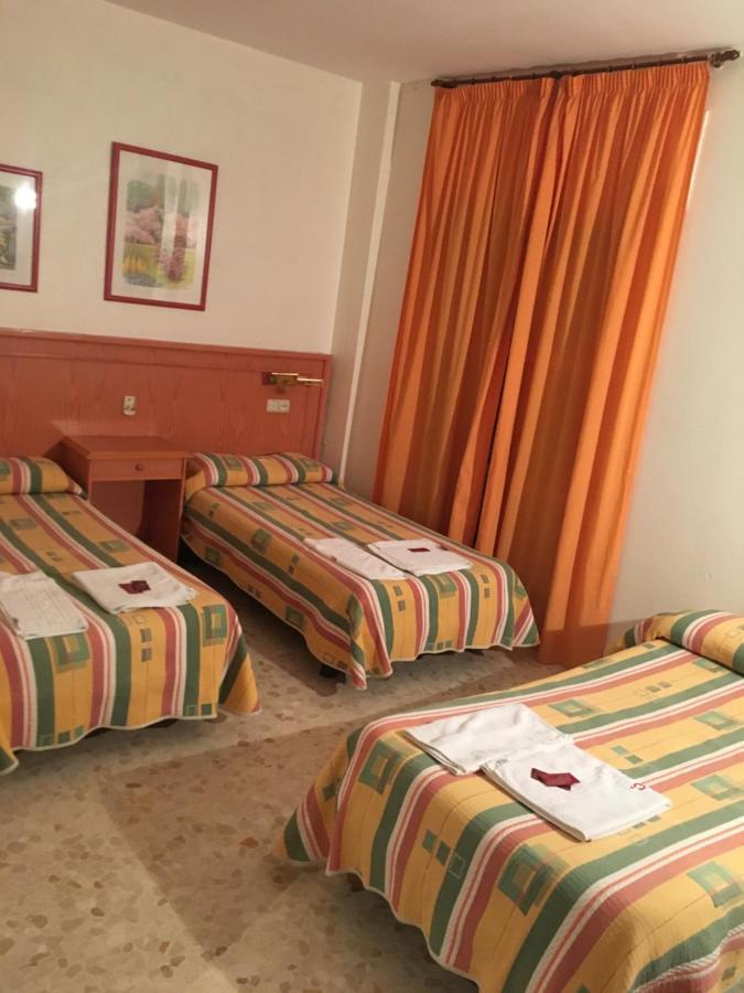 Hostal Carlos III El Ejido Eksteriør billede