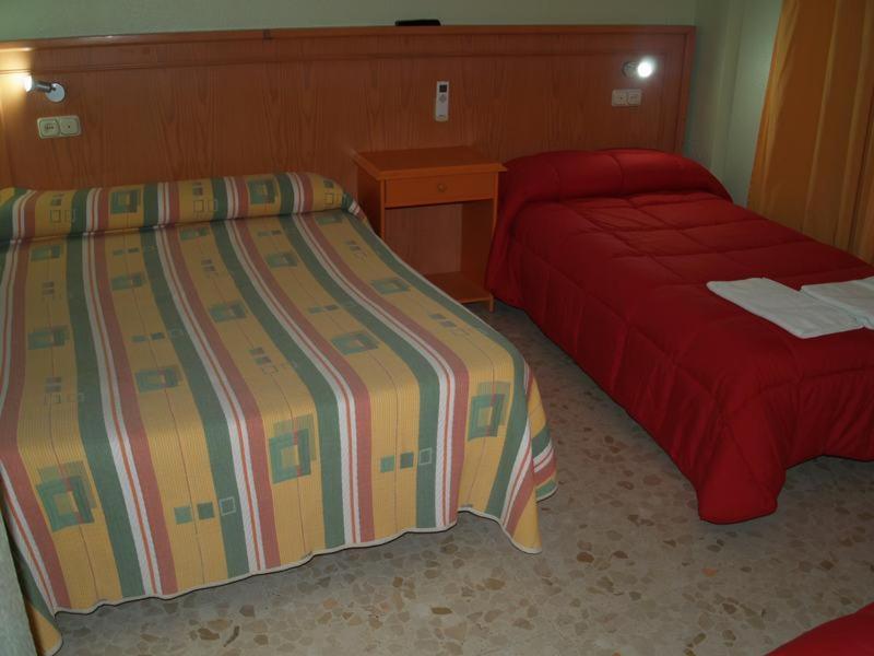 Hostal Carlos III El Ejido Eksteriør billede