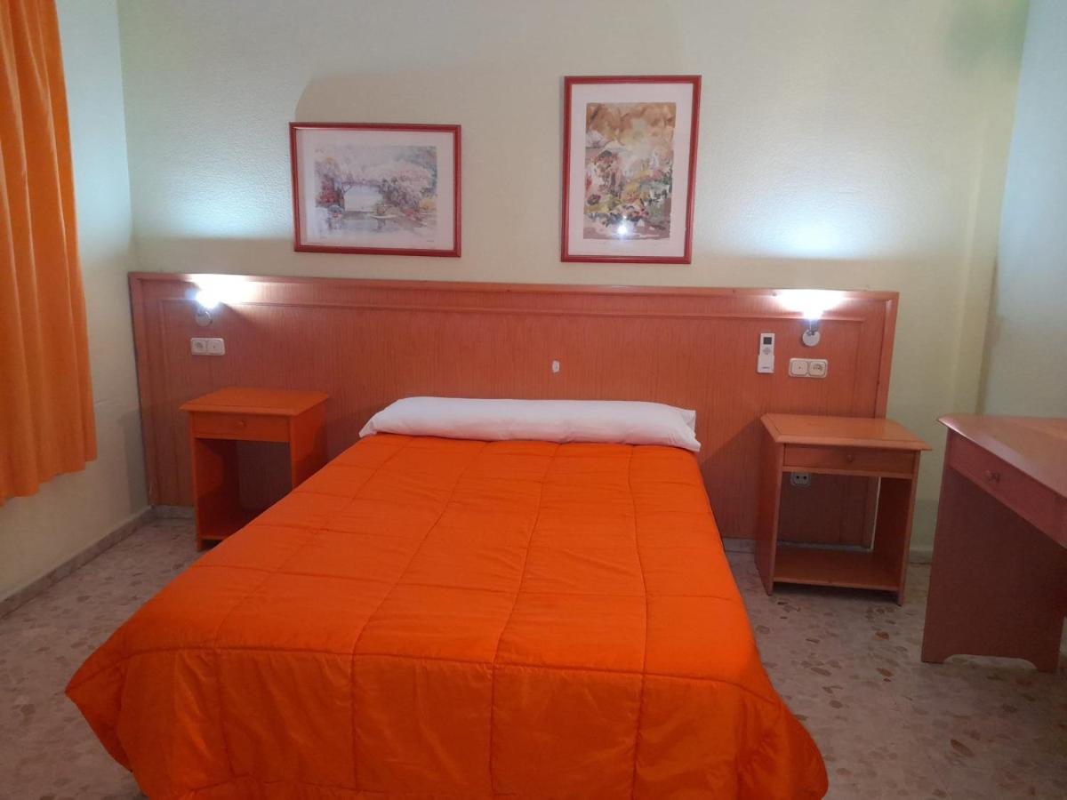 Hostal Carlos III El Ejido Eksteriør billede